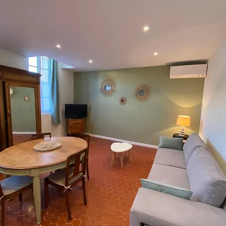 Διαμέρισμα 06cf Beautiful Renovated In Old